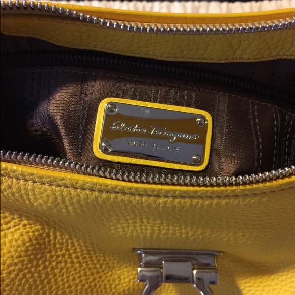 Salvatore Ferragamo Yellow Leather Shoulder Bag - Picture 3 of 3